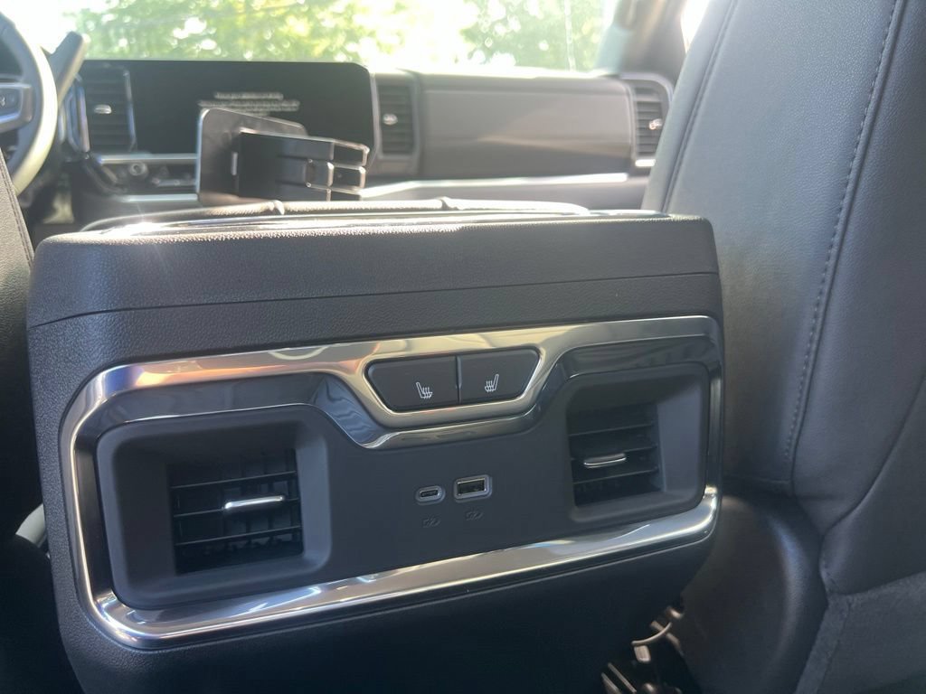 New 2026 Chevrolet Silverado 2500 LTZ w/ LTZ Convenience Package AWD/4WD image 21