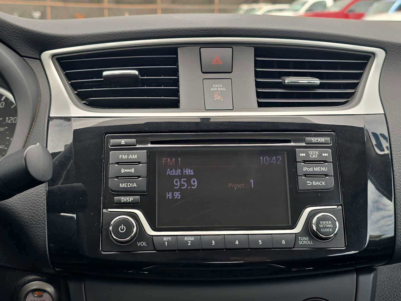 Used 2017 Nissan Sentra SV image 13