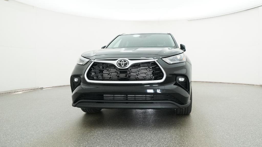 New 2026 Toyota Highlander XLE image 18