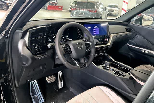 New 2026 Lexus TX 500h AWD w/ Technology Package image 6