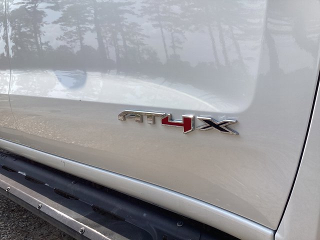 Used 2022 GMC Sierra 1500 AT4X image 12