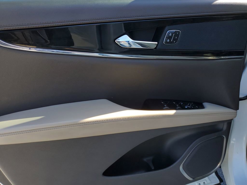 Certified 2023 Lincoln Nautilus Standard w/ Premium Package image 17