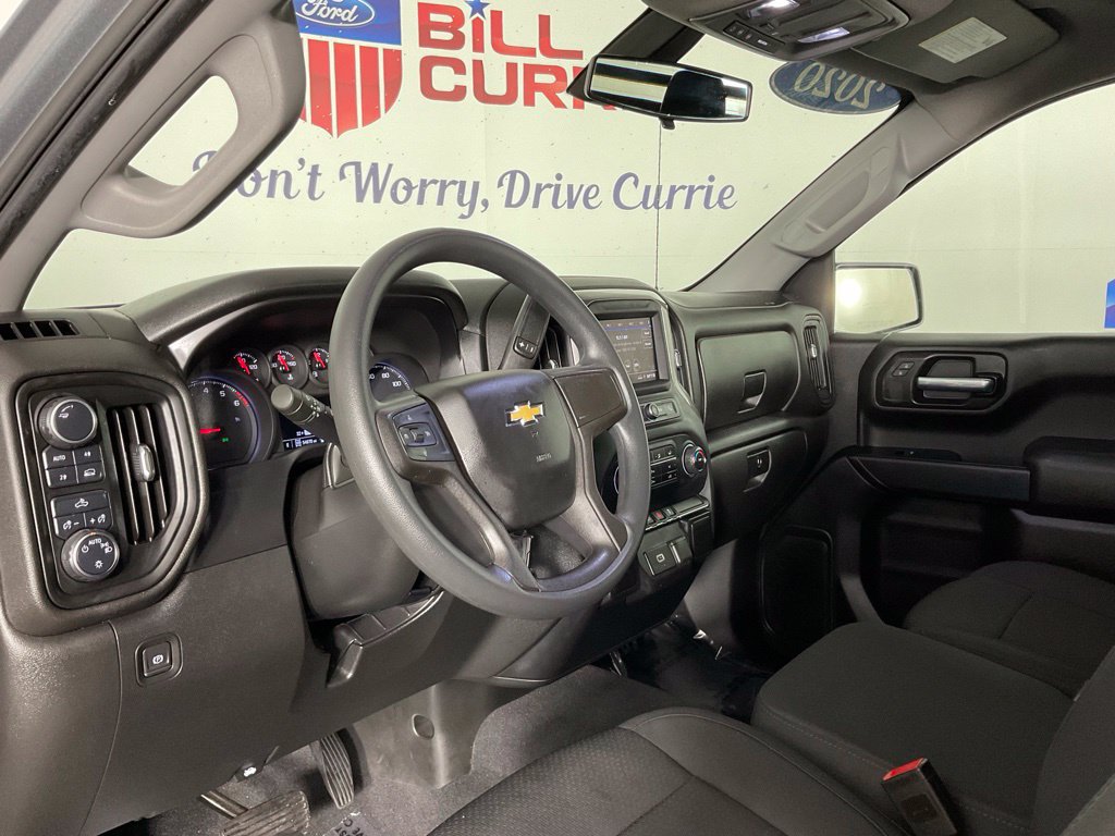 Used 2020 Chevrolet Silverado 1500 Custom w/ Custom Value Package AWD/4WD image 13