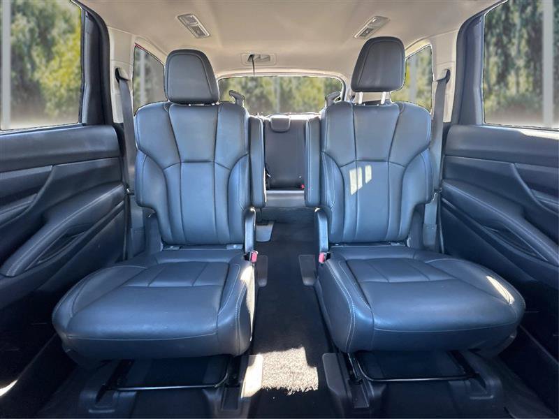 Used 2023 Subaru Ascent Limited AWD/4WD image 15