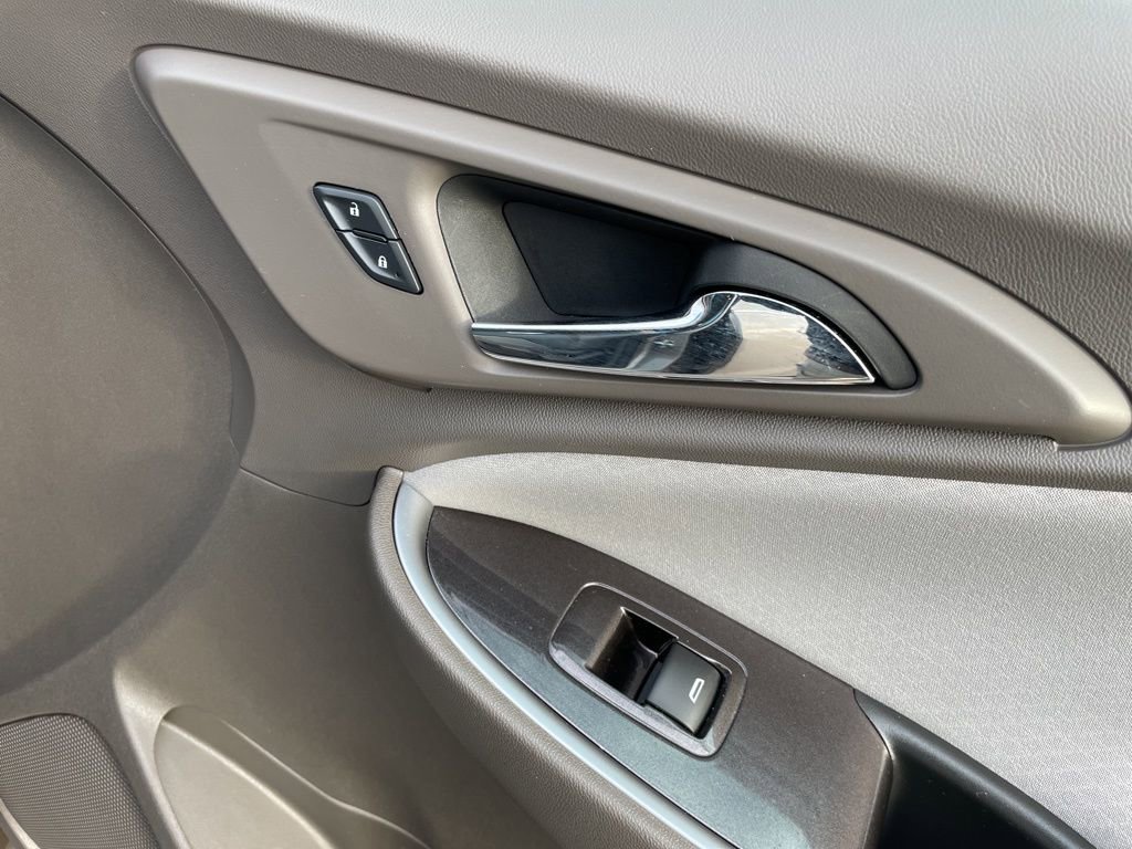 Used 2025 Chevrolet Malibu LT image 30