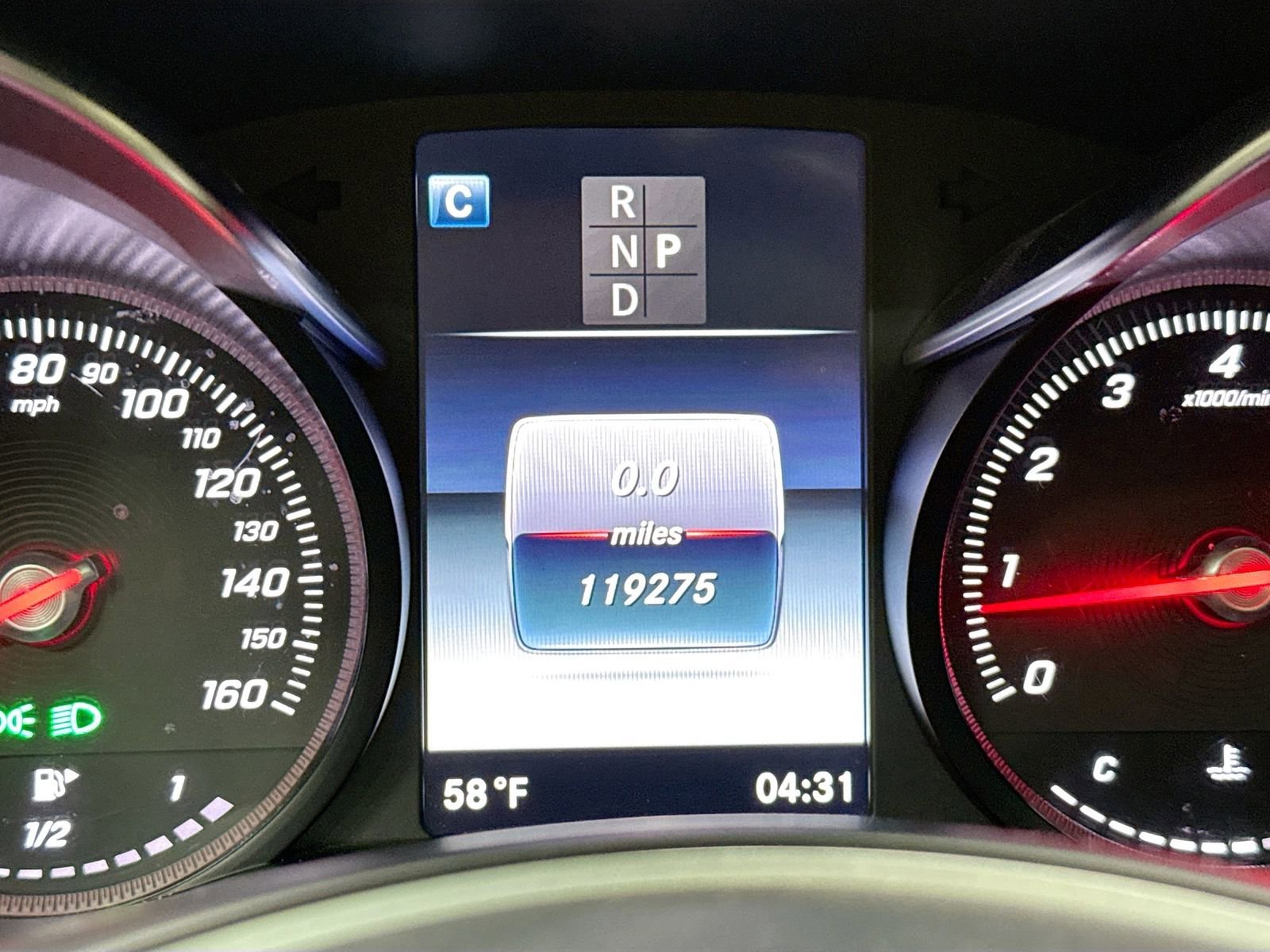 Used 2018 Mercedes-Benz GLC 300 4MATIC image 13