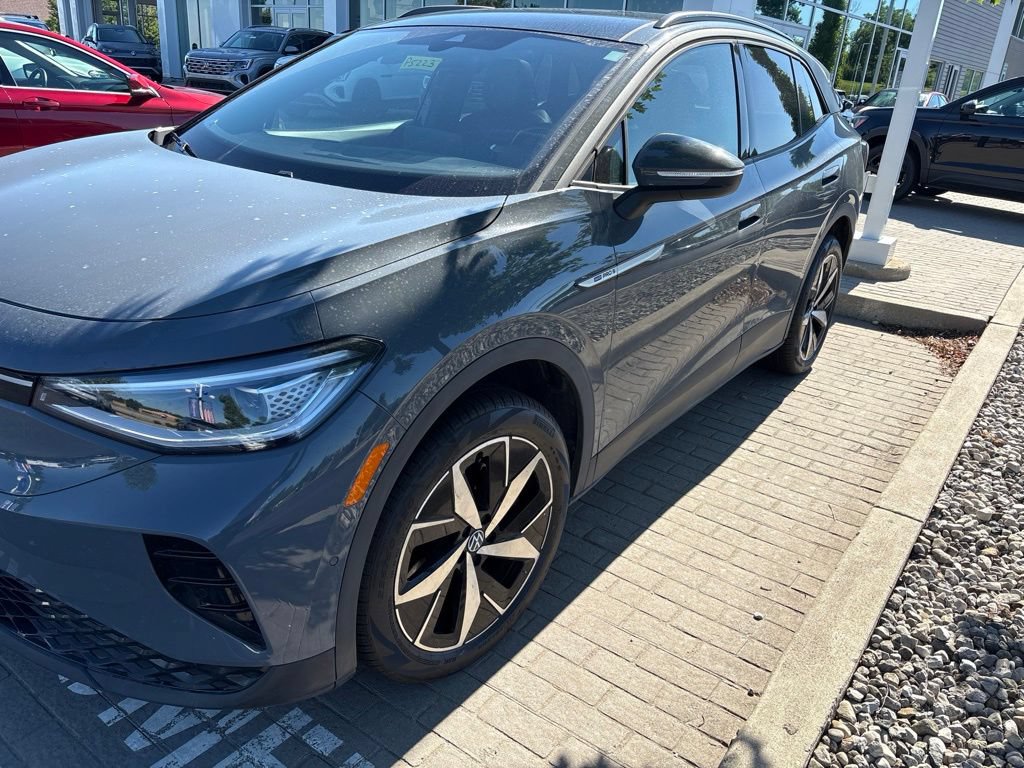 Used 2023 Volkswagen ID.4 Pro S AWD/4WD image 1