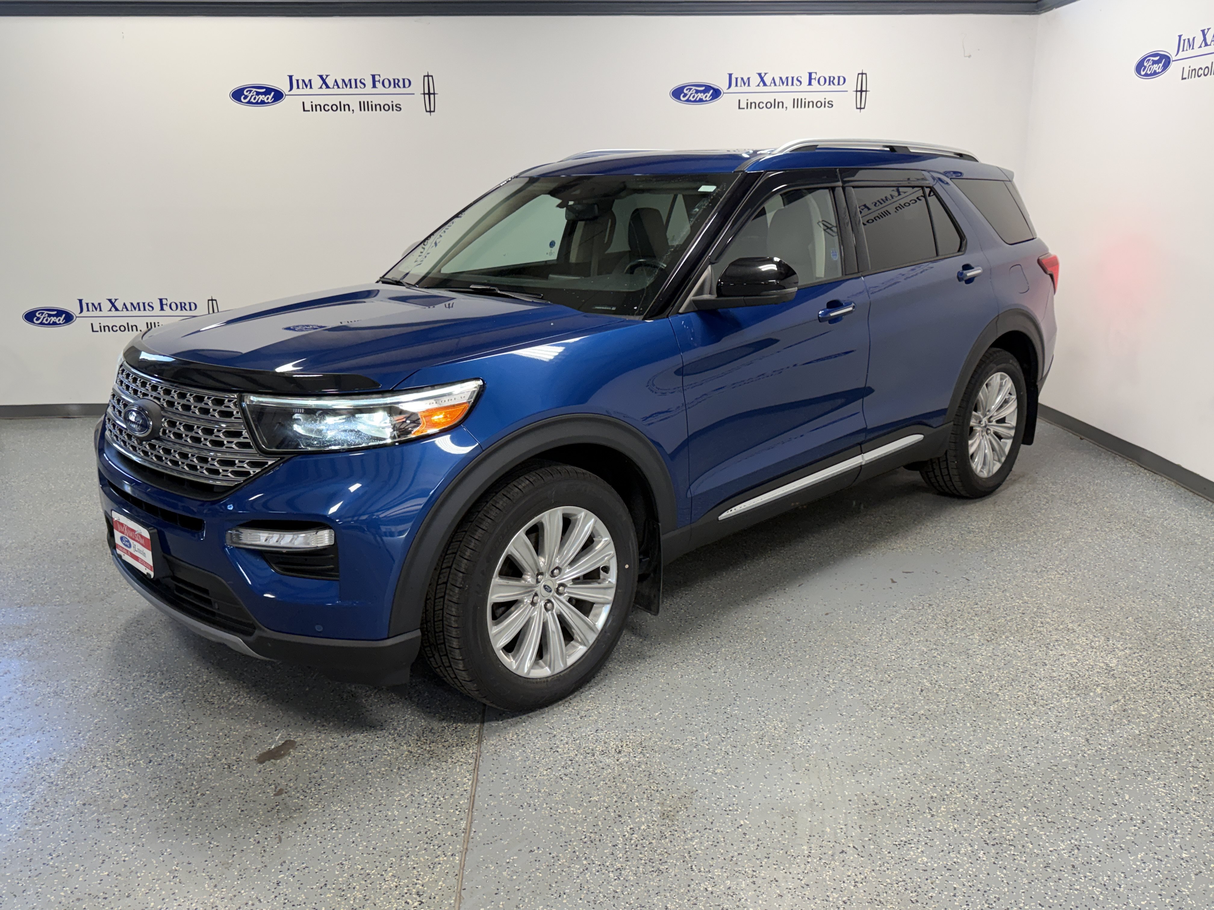 Used 2020 Ford Explorer Limited AWD/4WD image 3