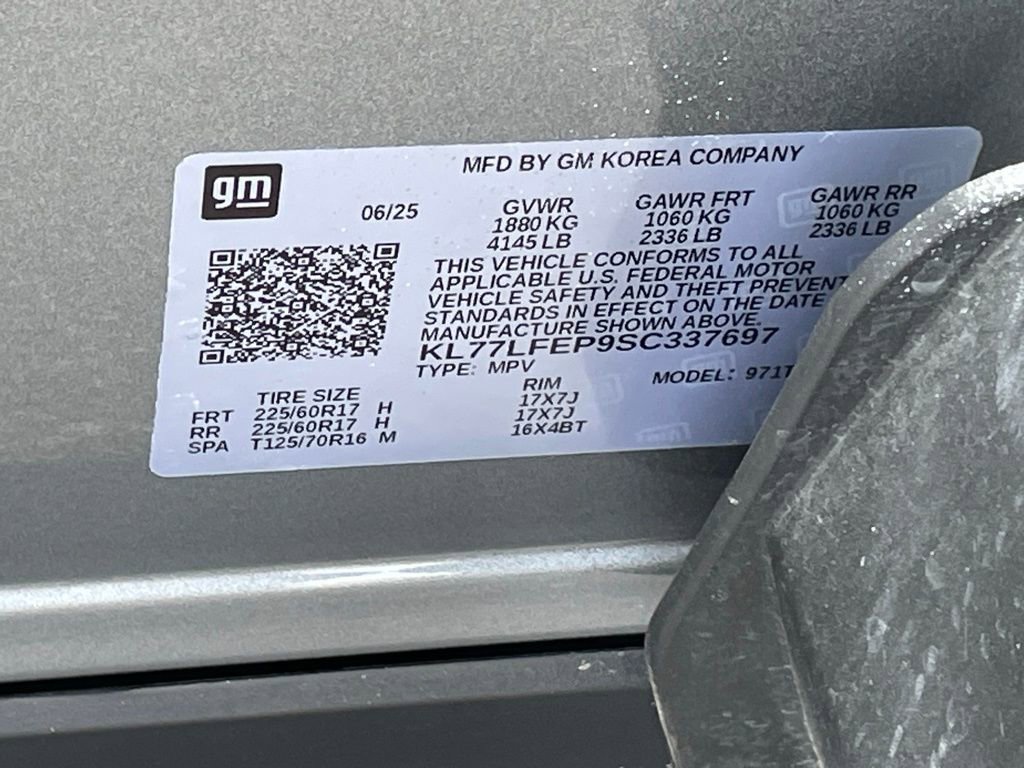 Used 2025 Chevrolet Trax LS image 34