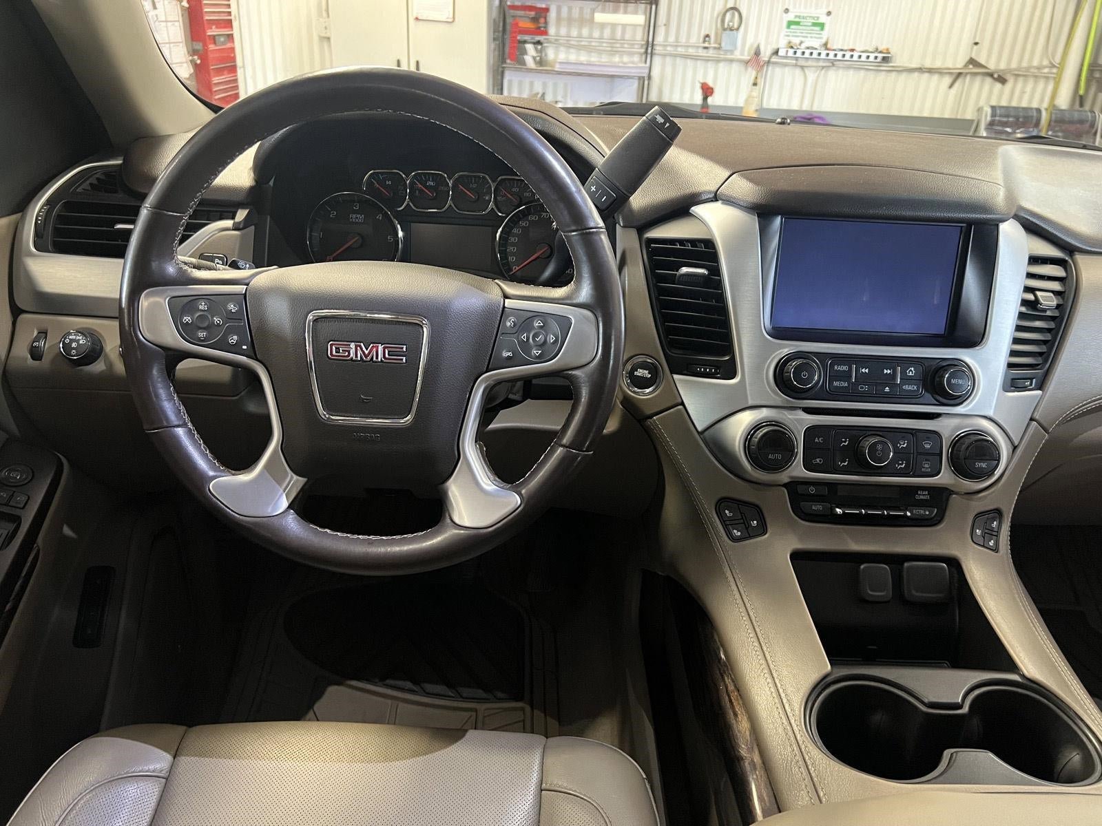 Used 2020 GMC Yukon SLT w/ Open Road Package AWD/4WD image 14