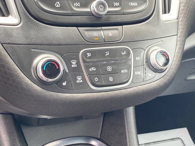 Used 2023 Chevrolet Malibu LT FWD image 11