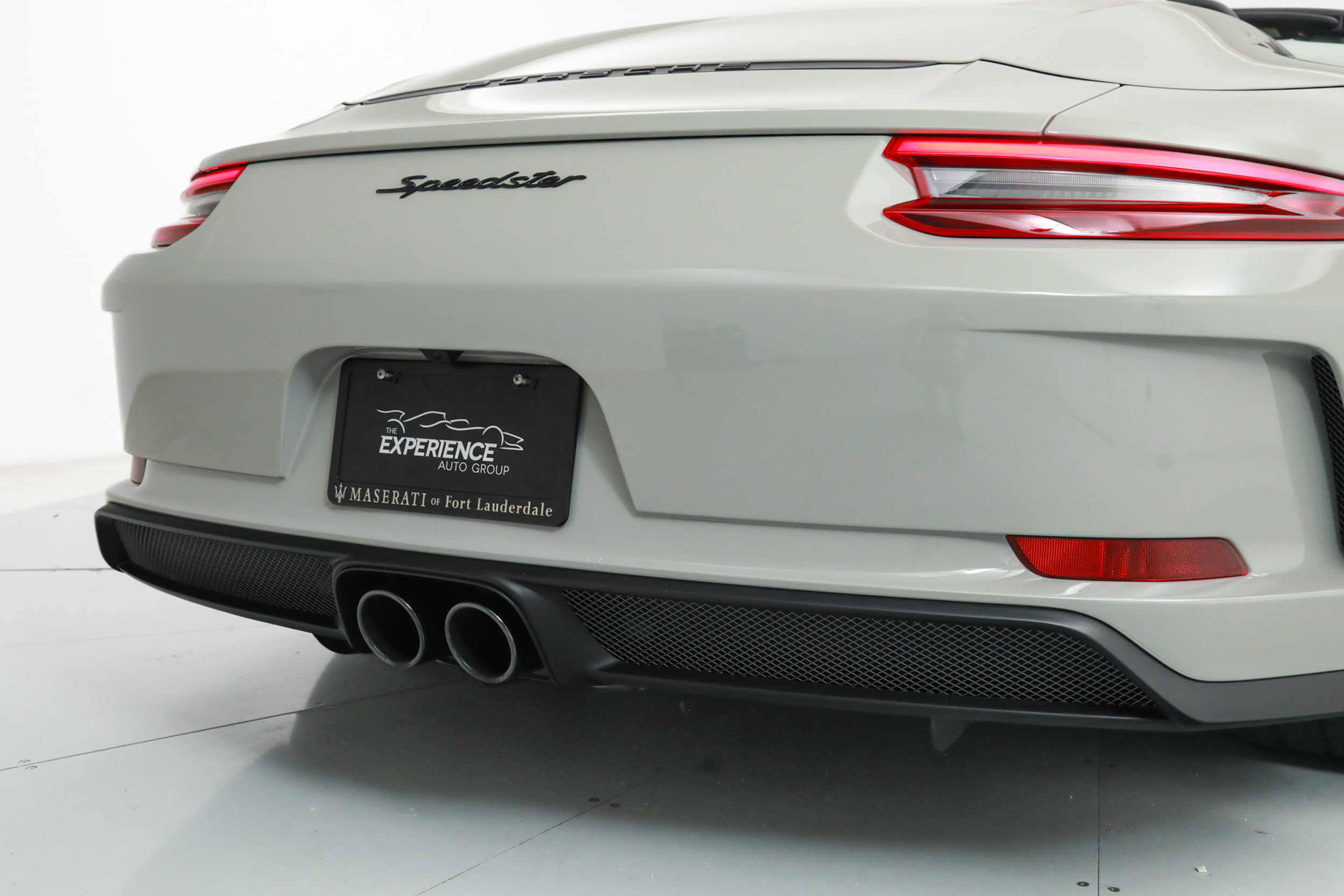 Used 2019 Porsche 911 Speedster RWD image 15