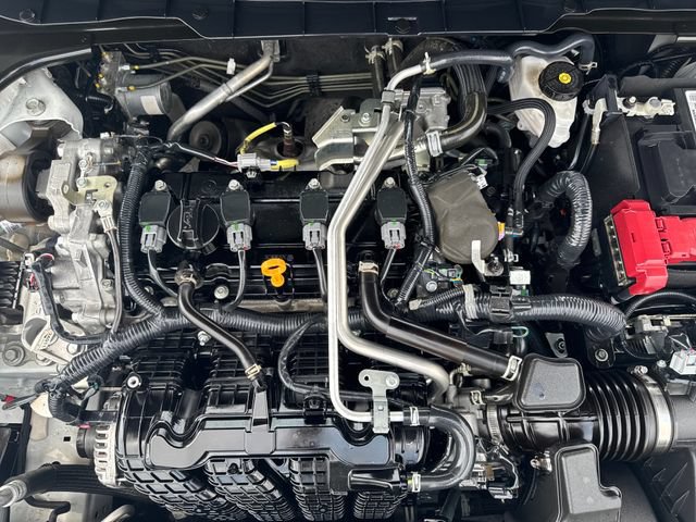Used 2025 Nissan Altima 2.5 SV FWD image 21