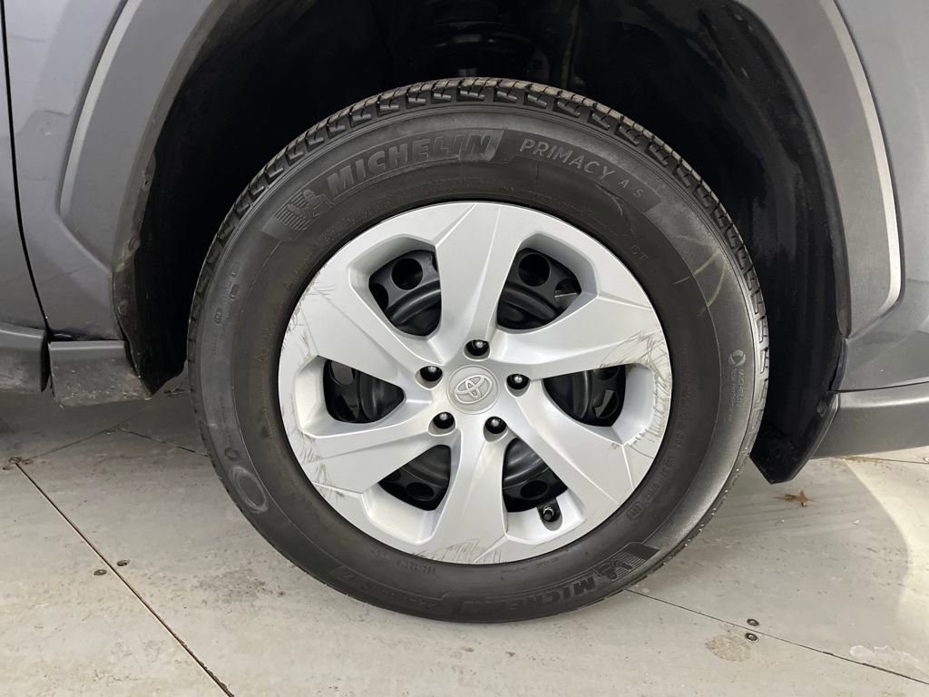 Used 2023 Toyota RAV4 LE image 18