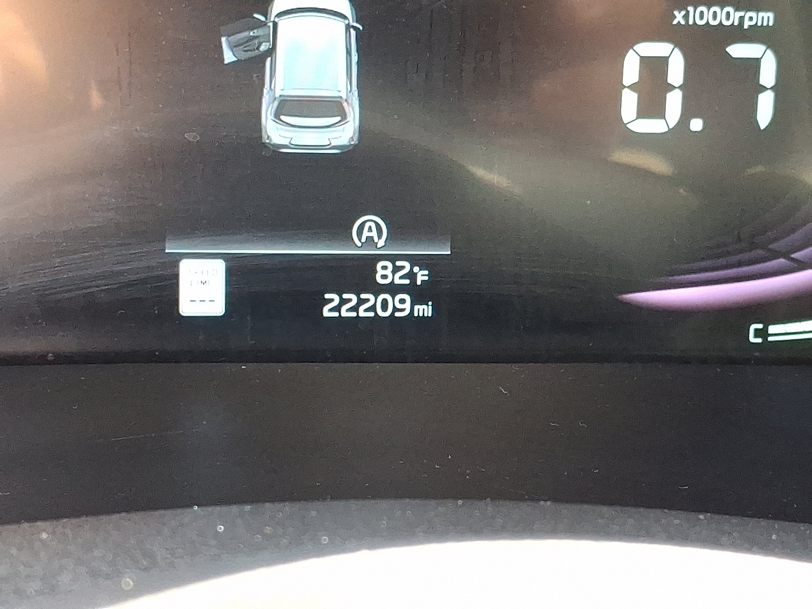 Certified 2025 Kia Soul LX w/ LX Technology Package FWD image 19