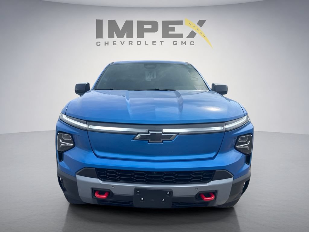 Used 2026 Chevrolet Silverado EV Trail Boss AWD/4WD image 8