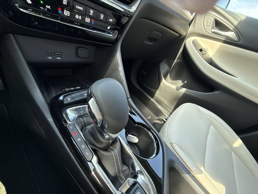 Certified 2026 Buick Encore GX Avenir w/ Avenir Technology Package FWD image 22