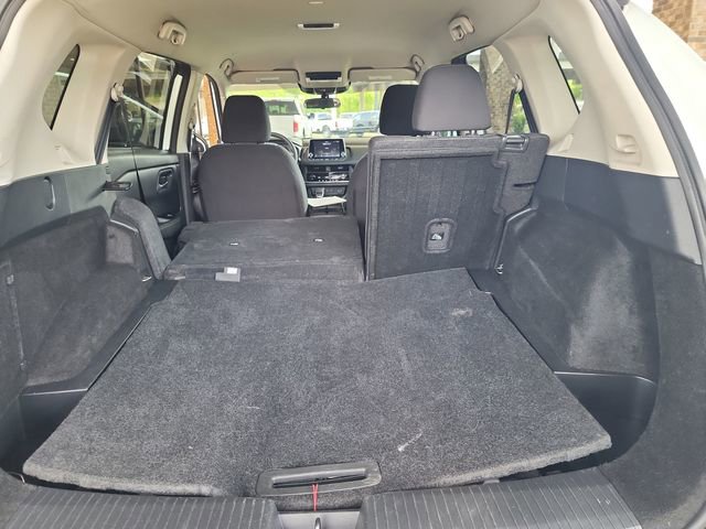 Used 2024 Nissan Rogue SV image 22