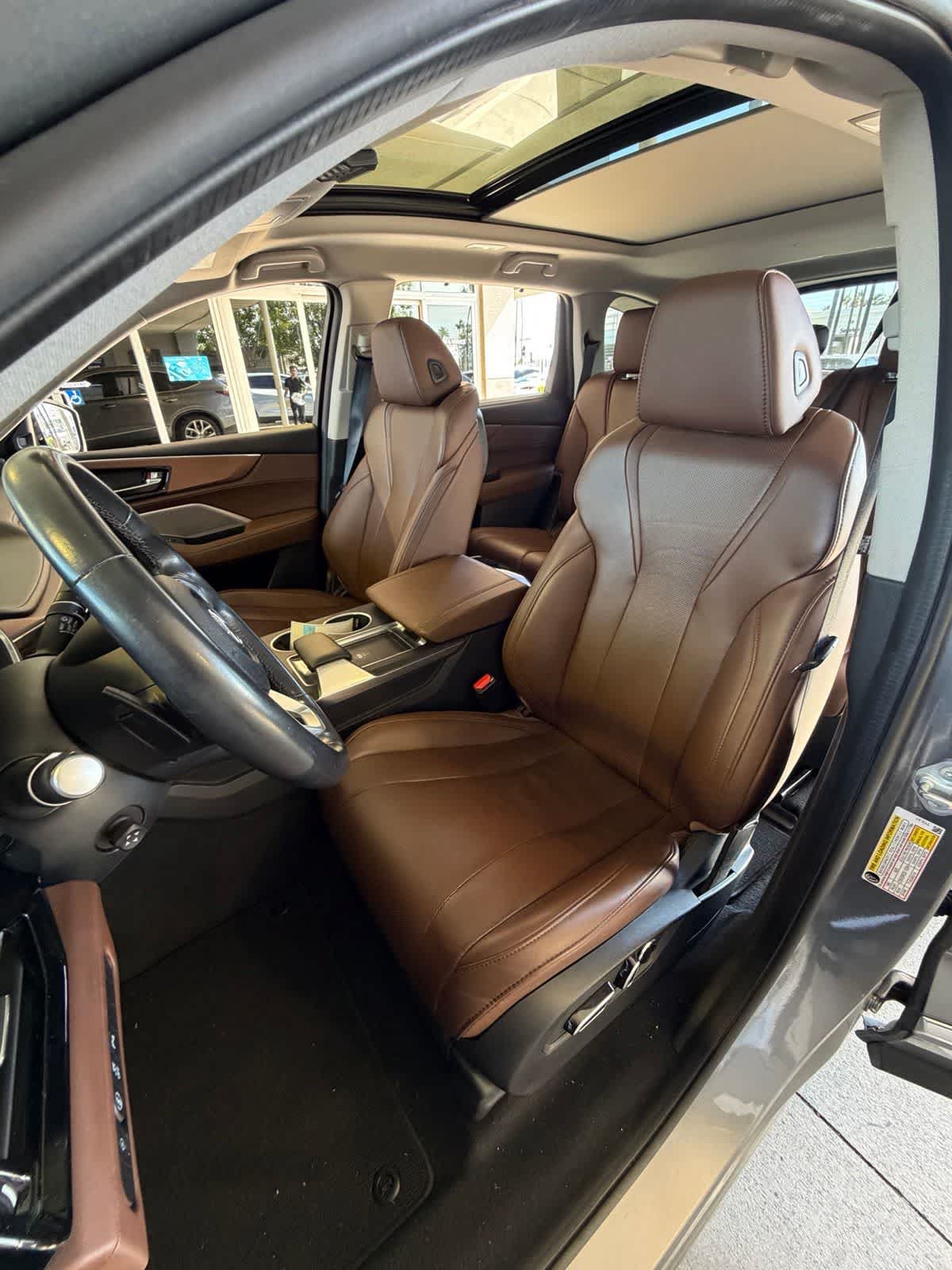 Used 2023 Acura MDX w/ Technology Package AWD/4WD image 14