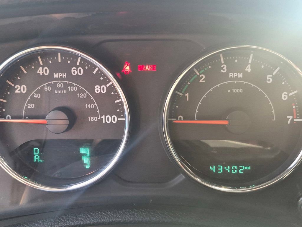 Used 2017 Jeep Wrangler Unlimited Sport w/ Connectivity Group image 30