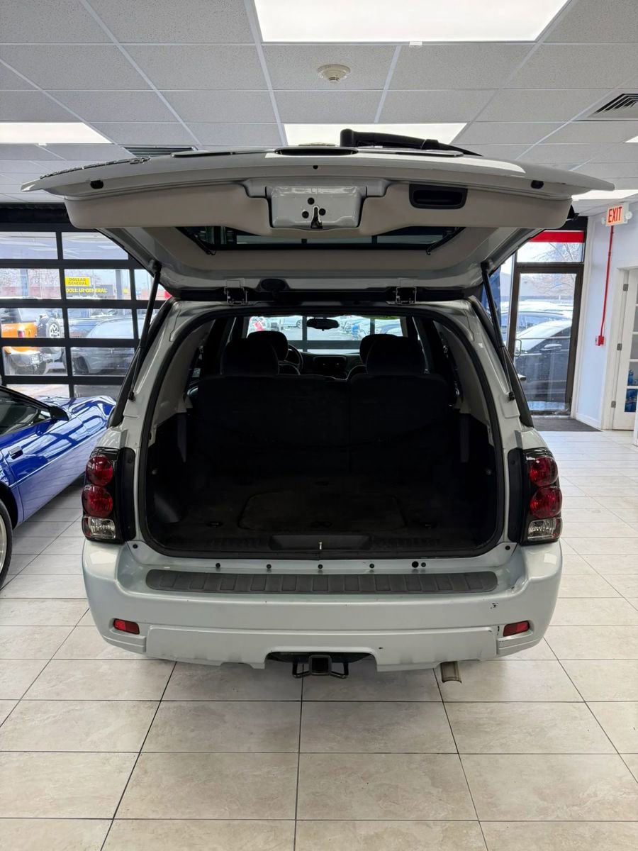 Used 2008 Chevrolet TrailBlazer LT w/ Sun And Sound Package image 7