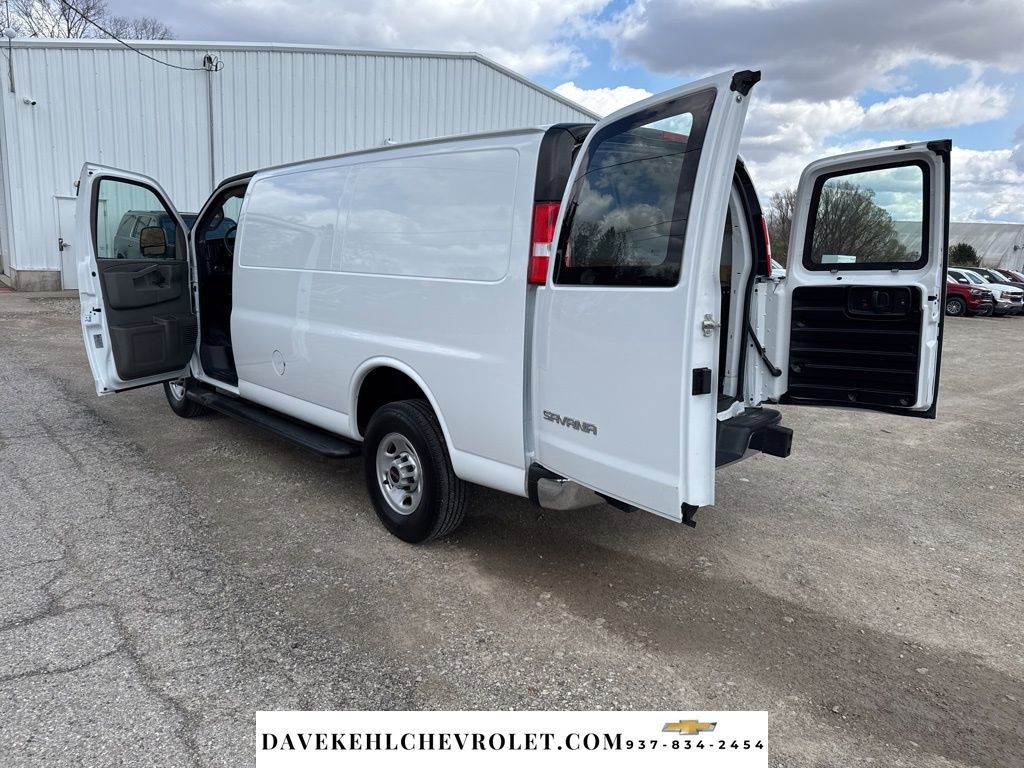 Used 2024 GMC Savana 2500 w/ Driver Convenience Package RWD image 21