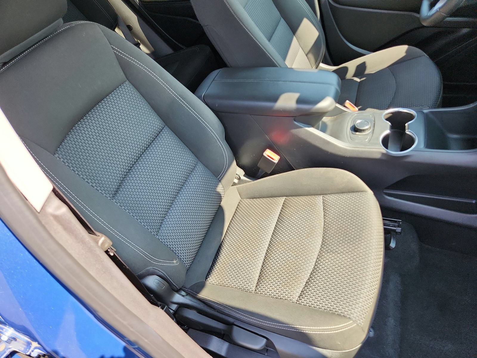 Used 2024 GMC Terrain SLE AWD/4WD image 24