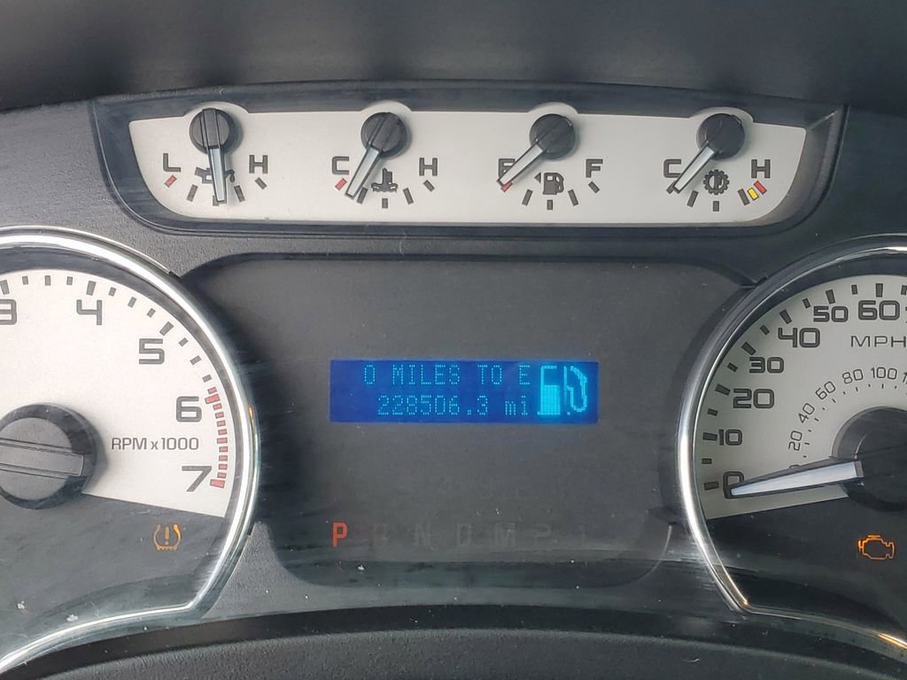 Used 2011 Ford F150 XLT w/ Trailer Tow Pkg image 11