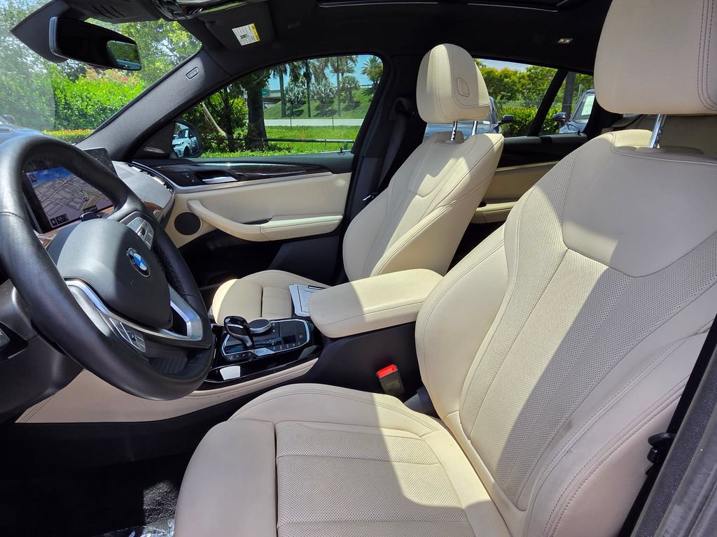 Used 2025 BMW X4 xDrive30i w/ Premium Package AWD/4WD image 19