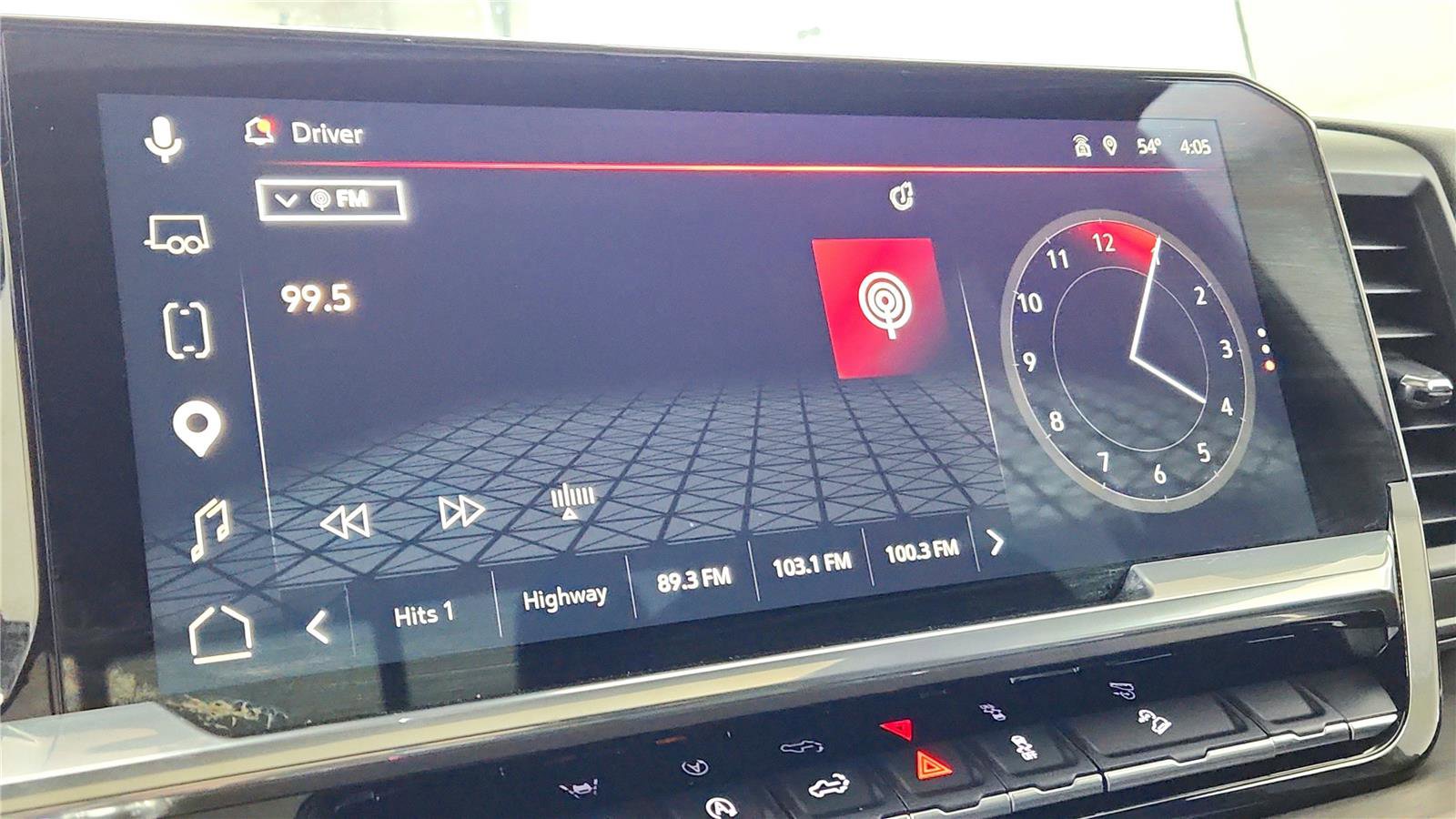 Used 2022 GMC Sierra 1500 SLT w/ SLT Convenience Package AWD/4WD image 27