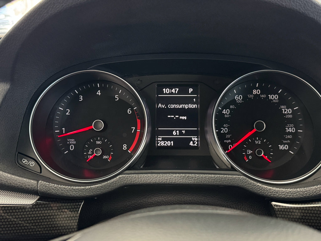 Used 2018 Volkswagen Passat 3.6 image 19