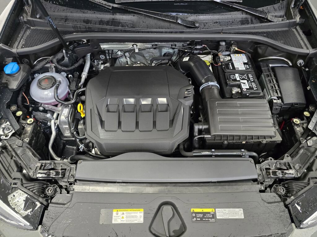 New 2025 Audi Q3 2.0T Premium image 10