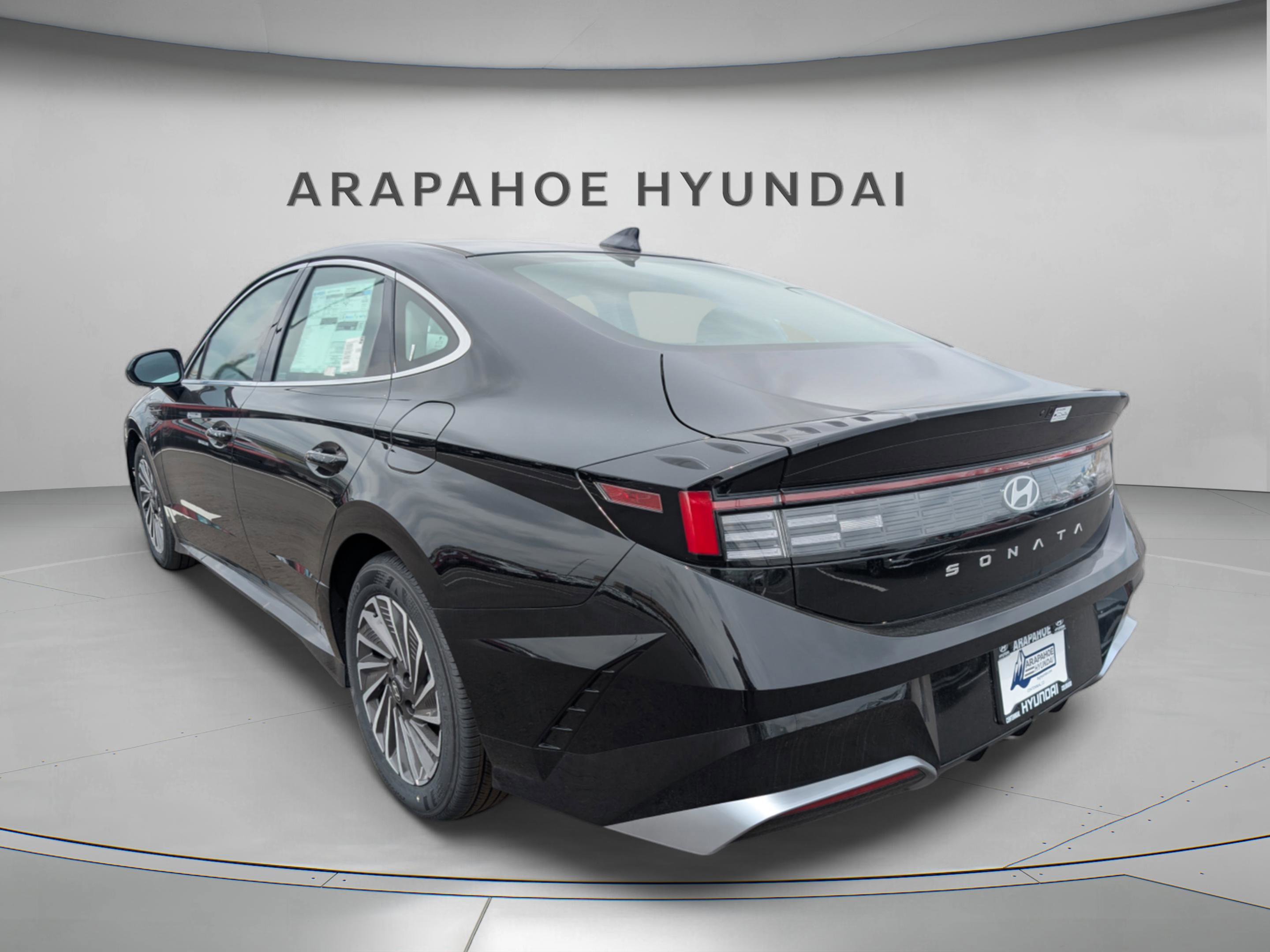 Used 2025 Hyundai Sonata SEL FWD image 3