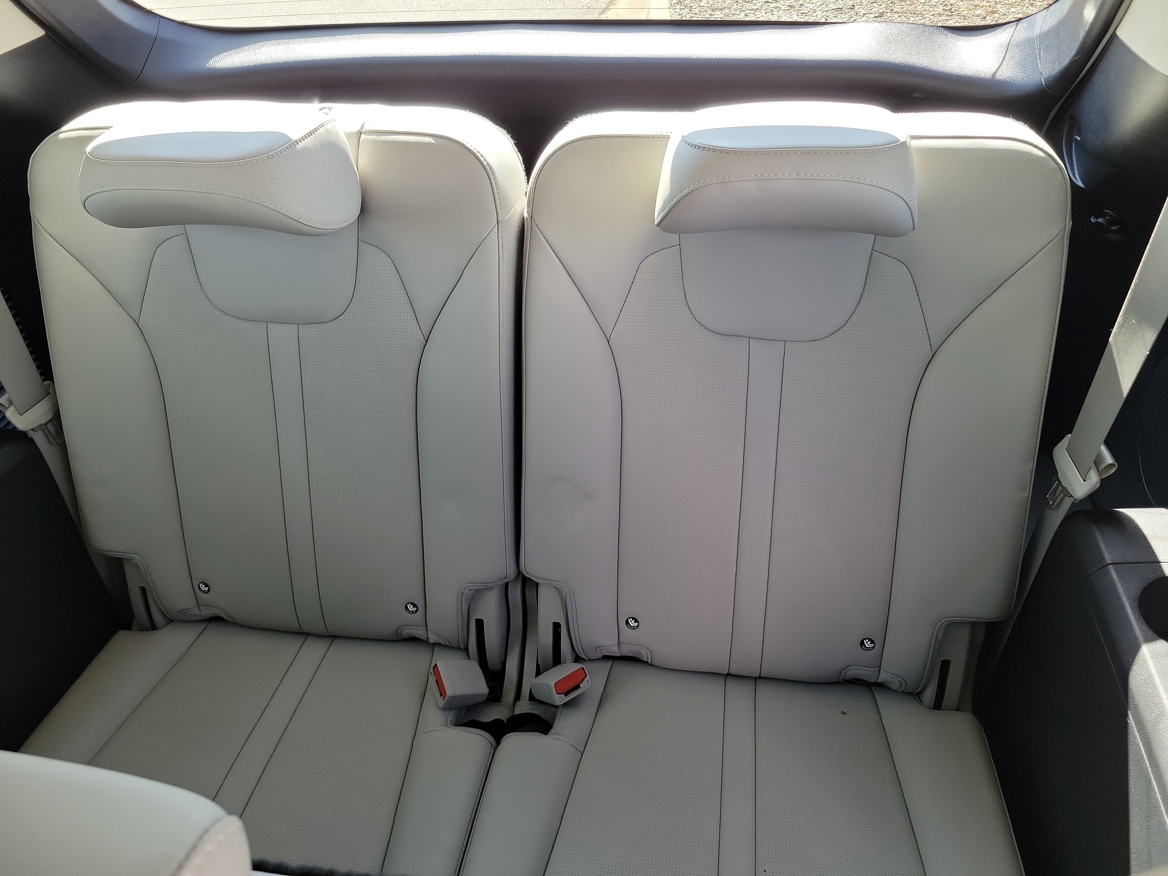 Used 2025 Kia Sorento S w/ Panoramic Sunroof Package image 8