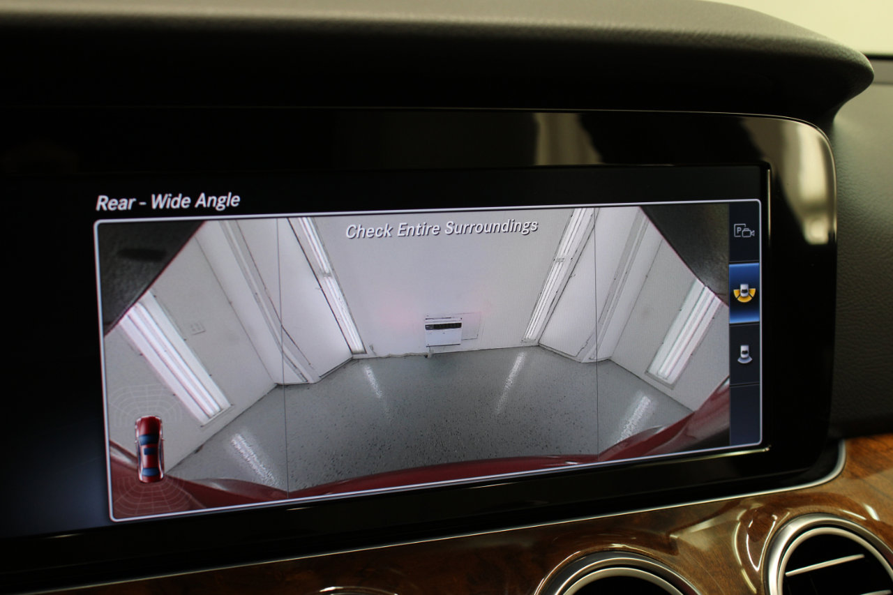 Used 2017 Mercedes-Benz E 300 image 61