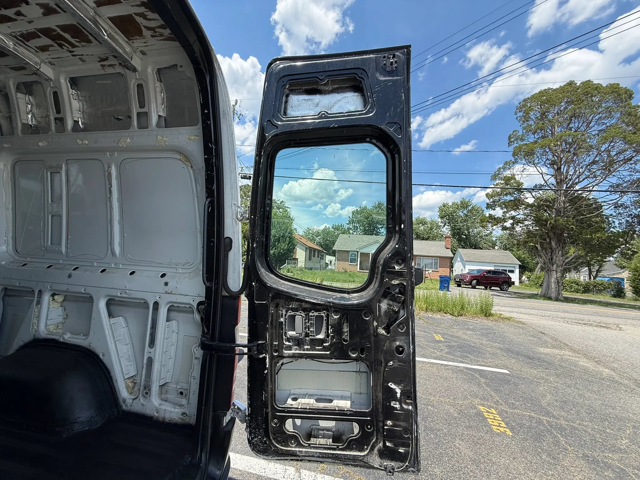 Used 2008 Dodge Sprinter 2500 RWD image 49
