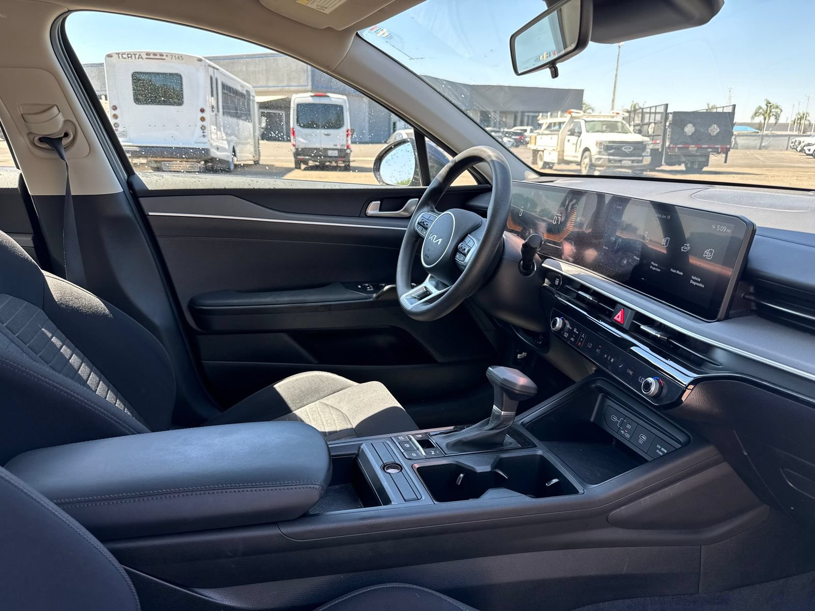 Used 2025 Kia K5 LXS FWD image 17