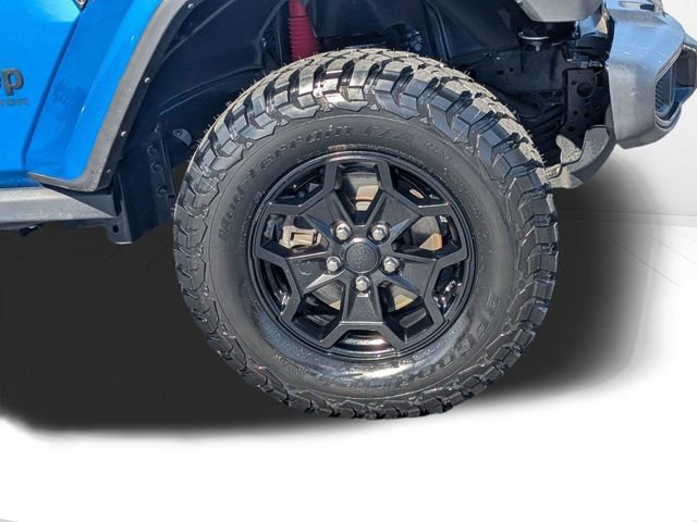 Used 2022 Jeep Gladiator Willys AWD/4WD image 10