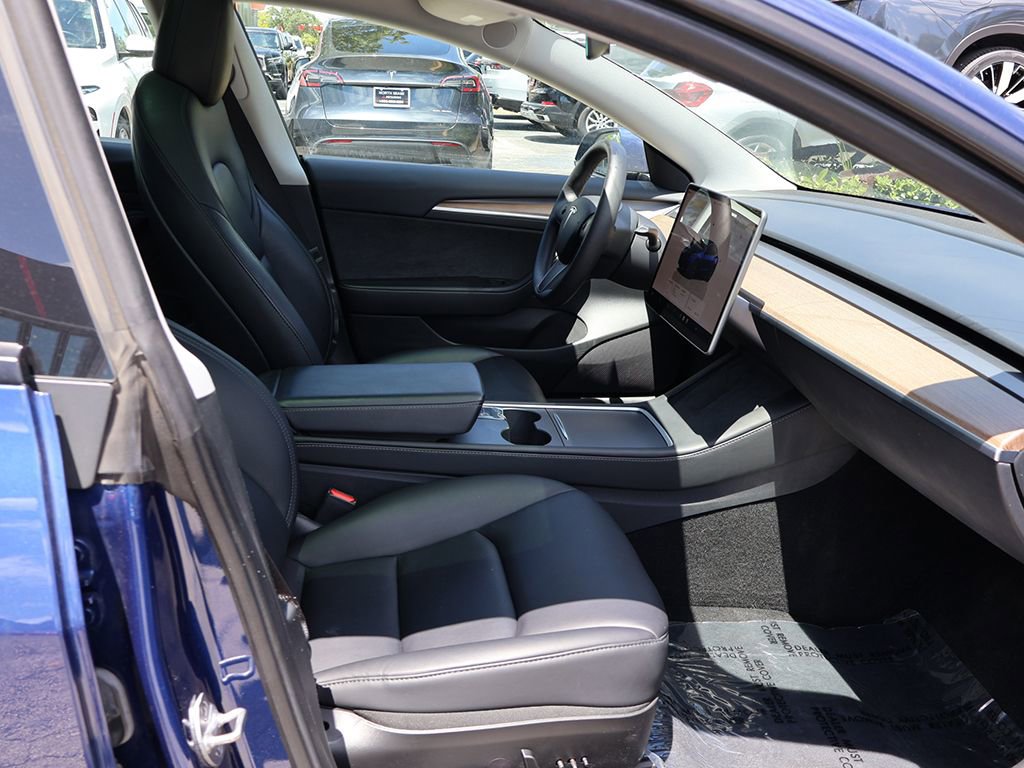 Used 2023 Tesla Model 3 Standard Range RWD image 31