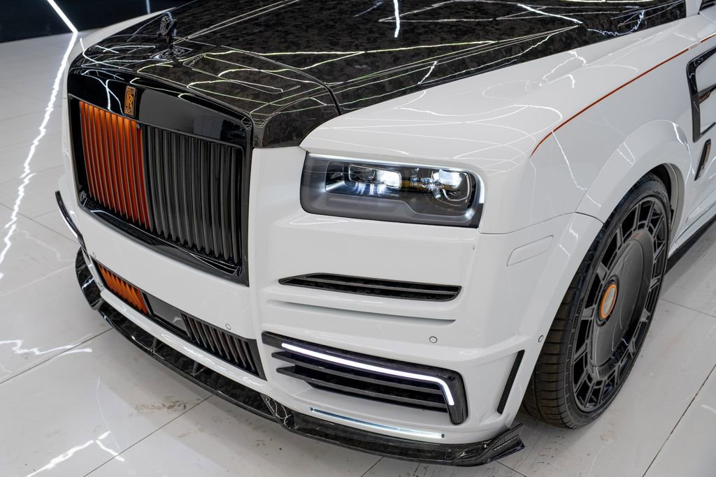 Used 2024 Rolls-Royce Cullinan image 8