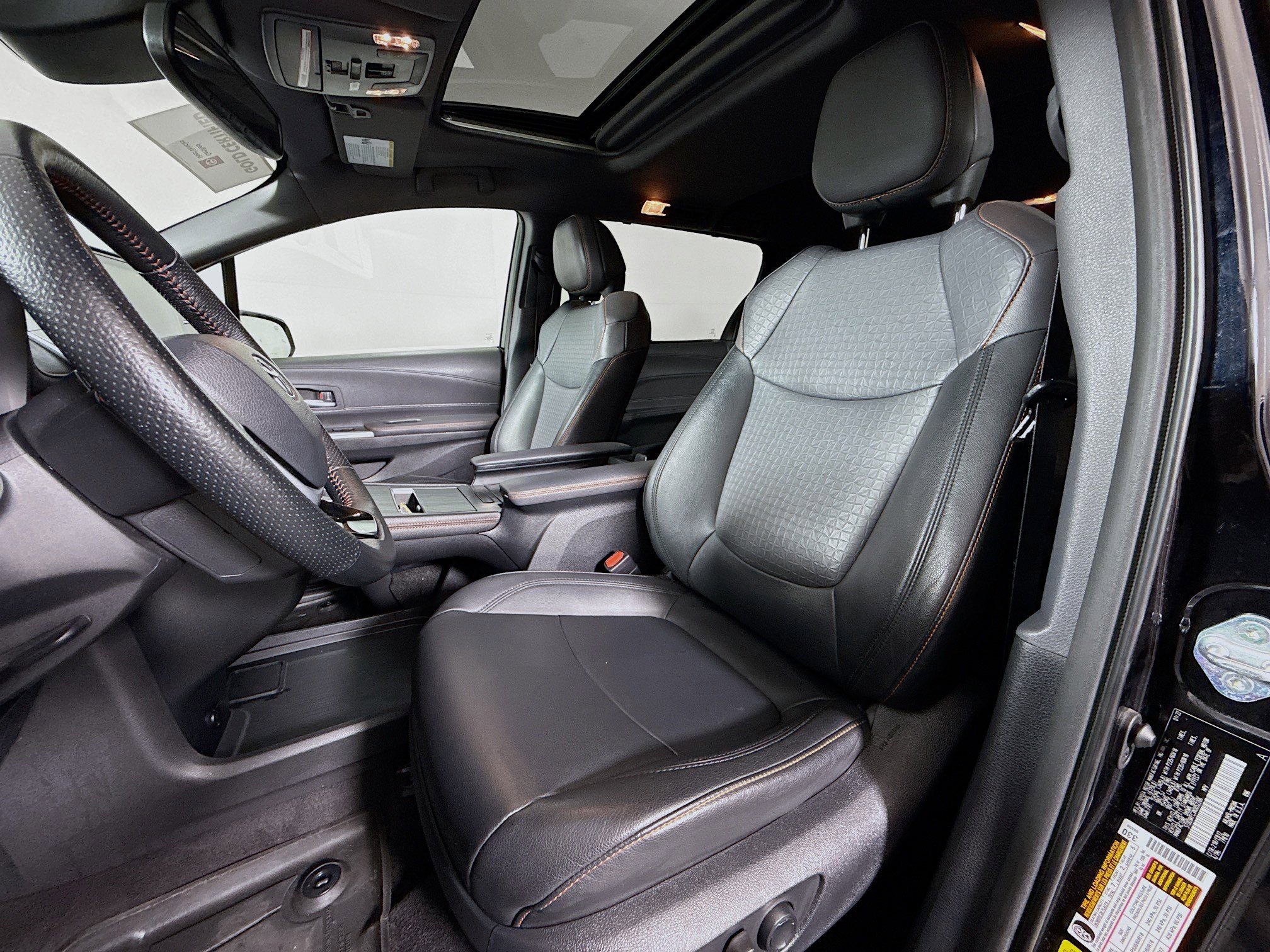 Certified 2022 Toyota Sienna XSE image 11