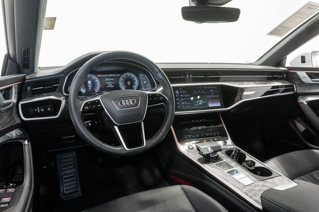 Used 2025 Audi A7 3.0T Premium Plus AWD/4WD image 5