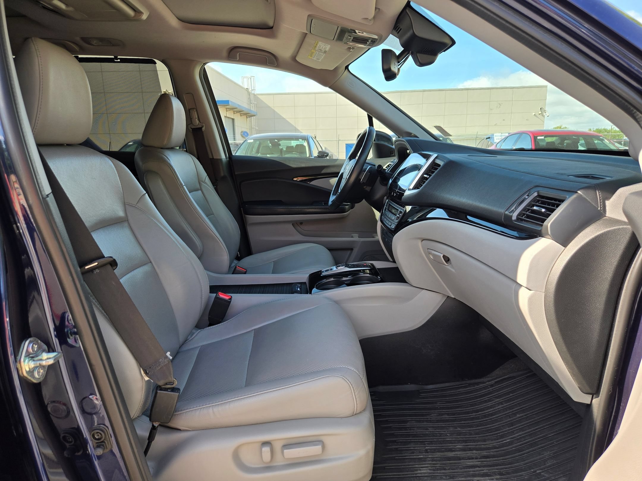 Used 2016 Honda Pilot Elite image 27