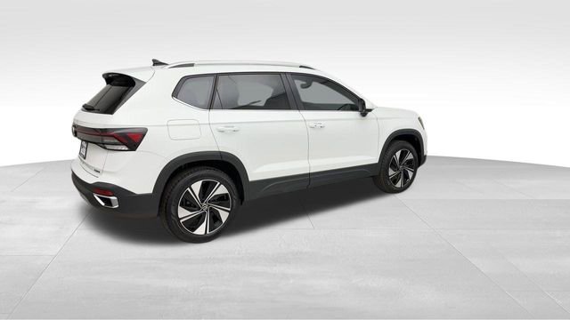 Used 2025 Volkswagen Taos SE video 2