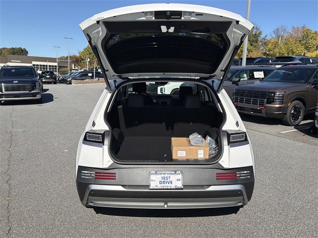 New 2026 Hyundai Ioniq 5 SEL image 18