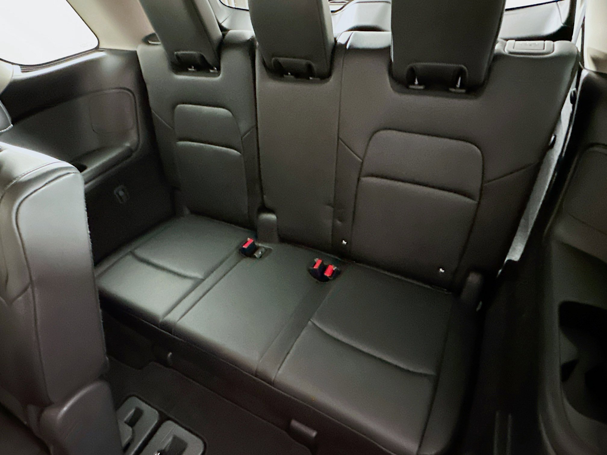 Used 2025 Nissan Pathfinder SL image 29