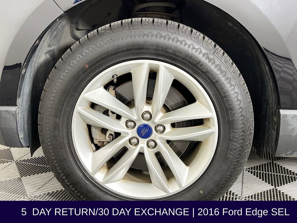 Used 2016 Ford Edge SEL image 33