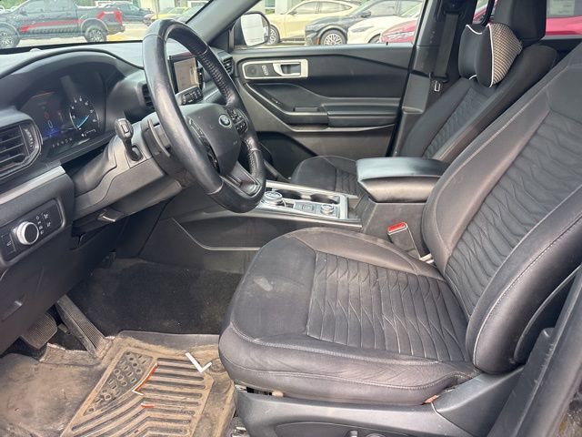 Used 2020 Ford Explorer XLT w/ Comfort Package image 9