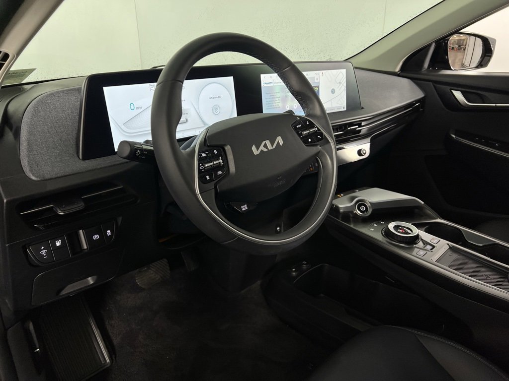 Used 2024 Kia EV6 Light image 24