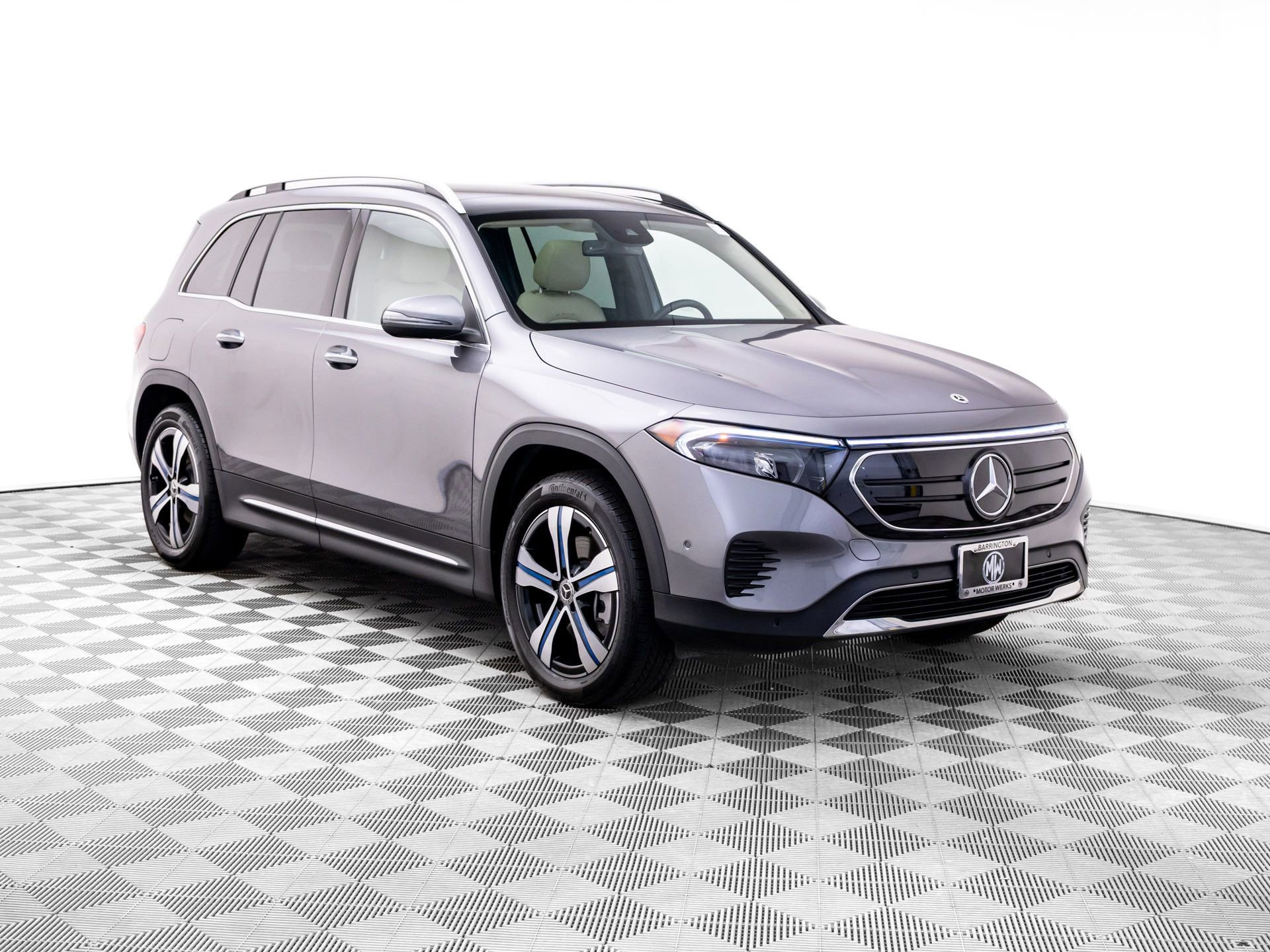 Certified 2023 Mercedes-Benz EQB 300 4MATIC w/ Exclusive Package image 8